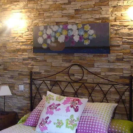Posada Las Tres Mentiras De Santillana Del Mar Inn