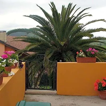 Posada Las Tres Mentiras De Santillana Del Mar Viveda