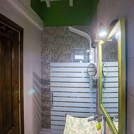 Posada Las Tres Mentiras De Santillana Del Mar Inn 2*
