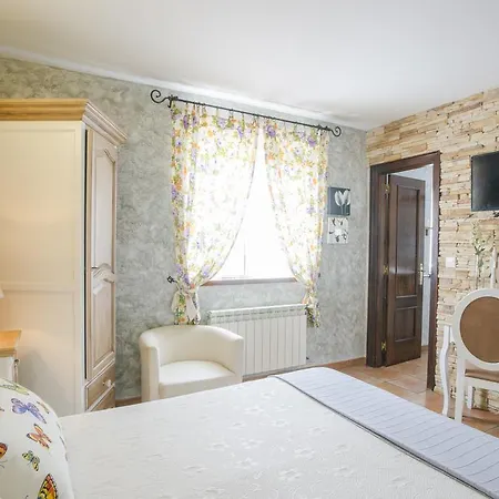 Posada Las Tres Mentiras De Santillana Del Mar Inn 3*