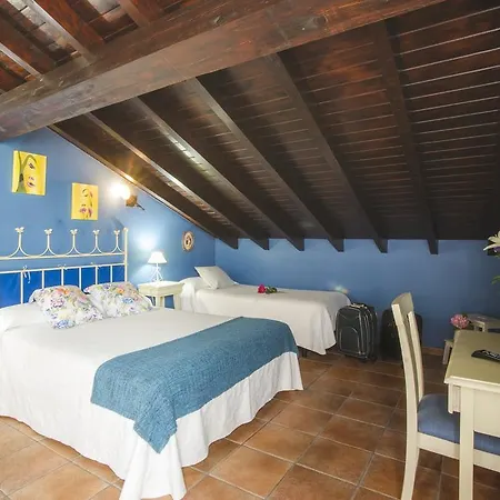 Posada Las Tres Mentiras De Santillana Del Mar 3*