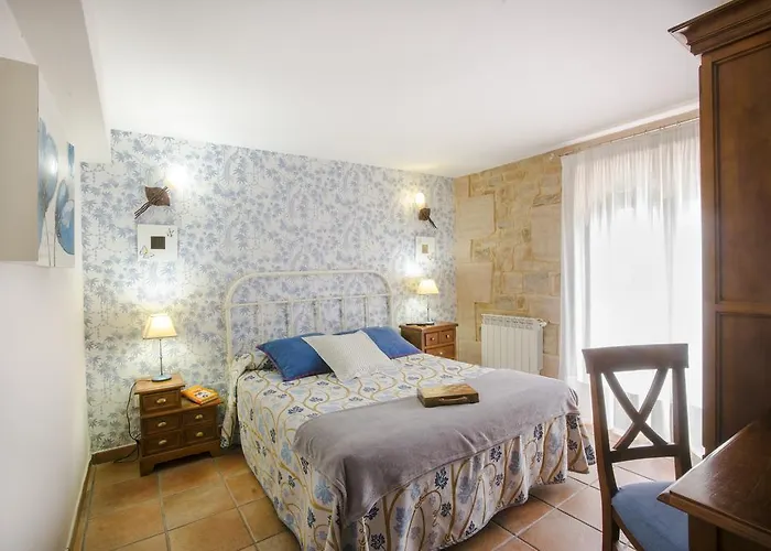 Posada Las Tres Mentiras De Santillana Del Mar Мини-отель Viveda