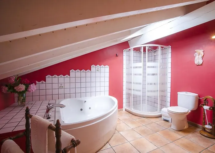 Tres Mentiras De Santillana Del Mar 2* Viveda