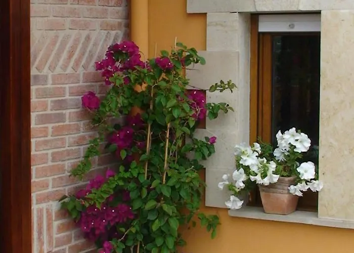 Мини-отель Posada Las Tres Mentiras De Santillana Del Mar