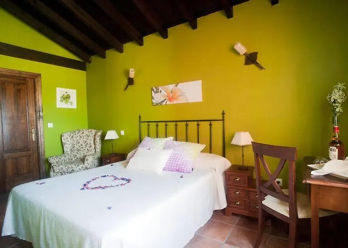 Posada Las Tres Mentiras De Santillana Del Mar 2*