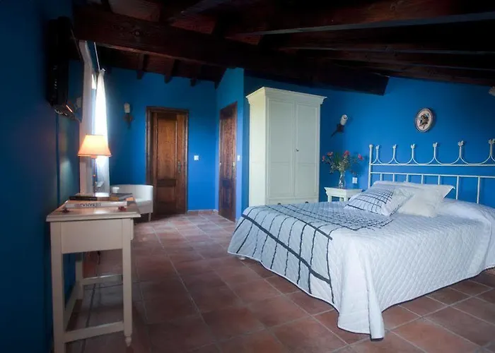 Tres Mentiras De Santillana Del Mar Värdshus 2*