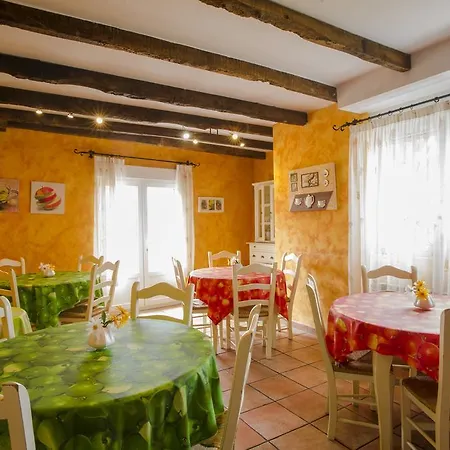 Tres Mentiras De Santillana Del Mar Värdshus