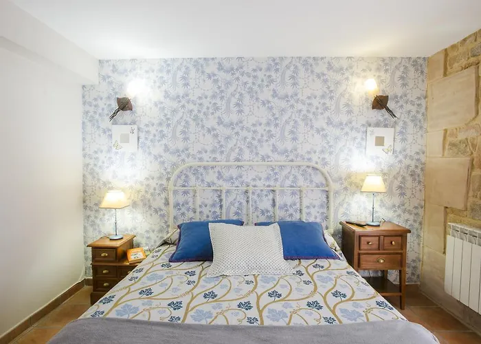 Posada Las Tres Mentiras De Santillana Del Mar 2* Viveda